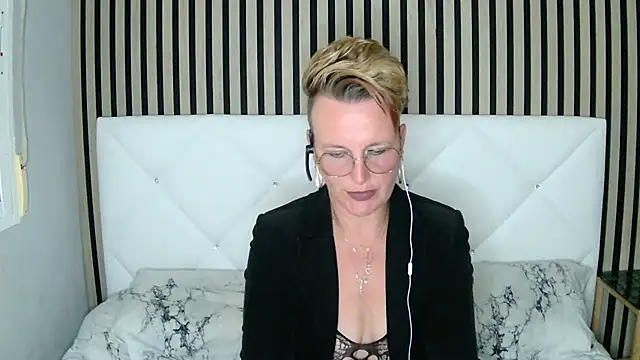 Snapshot of xxNoeliaxx chatting on January 2025 02:09:01 PM xxNoeliaxx online show from January 2025 02:09:01 PM