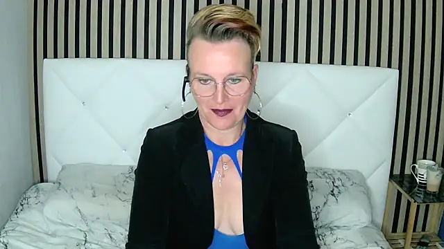 Snapshot of xxNoeliaxx chatting on January 2025 08:10:02 AM xxNoeliaxx online show from January 2025 08:10:02 AM