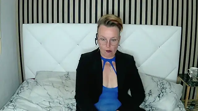 Snapshot of xxNoeliaxx chatting on January 2025 11:13:01 AM xxNoeliaxx online show from January 2025 11:13:01 AM