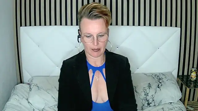 Snapshot of xxNoeliaxx chatting on January 2025 03:08:02 PM xxNoeliaxx online show from January 2025 03:08:02 PM