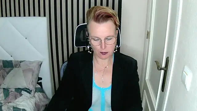 Snapshot of xxNoeliaxx chatting on March 2025 07:51:02 AM xxNoeliaxx online show from March 2025 07:51:02 AM