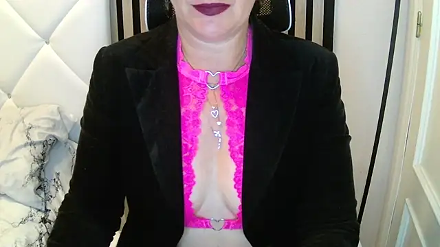 Snapshot of xxNoeliaxx chatting on December 2025 07:46:02 AM xxNoeliaxx online show from December 2025 07:46:02 AM