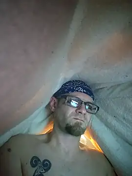 Herwish online show from December 2025 04:17:01 AM