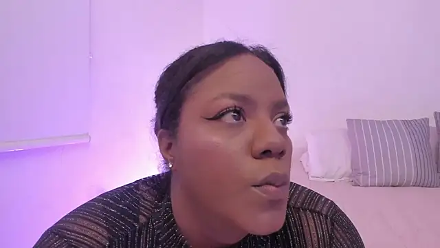 Sexyshantal  online show from April 2026 05:21:02 PM