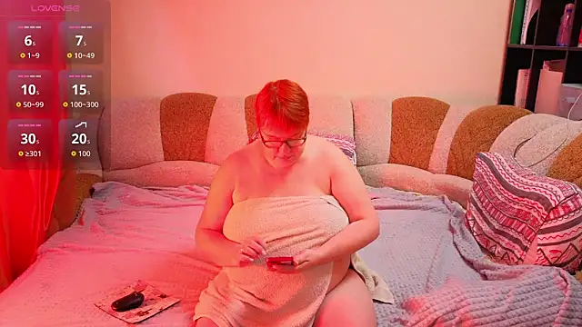 Klio5678 online show from June 2026 01:05:02 PM