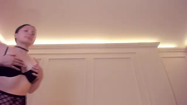 DominiqueVega online show from December 2024 05:07:02 AM