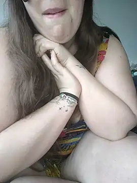 FrancaiseLynne online show from February 2025 04:32:01 PM