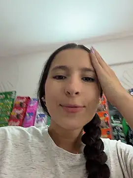 LittleDoll    online show from February 2026 02:10:01 PM