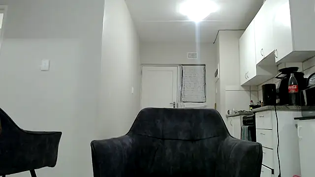 officialkhakes za online show from January 2025 06:35:01 PM