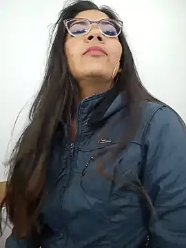 Luna Dumont online show from May 2026 11:17:02 AM