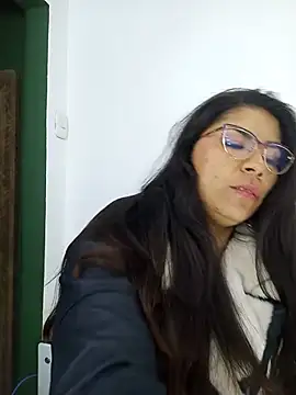 Luna Dumont online show from May 2026 11:29:01 AM