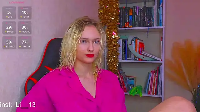 Angelina  1 online show from December 2024 09:44:02 PM