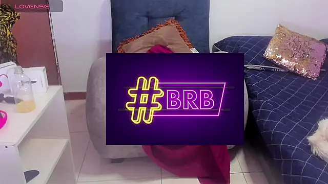 Snapshot of harly__queen chatting on December 2024 04:09:01 PM harly queen online show from December 2024 04:09:01 PM