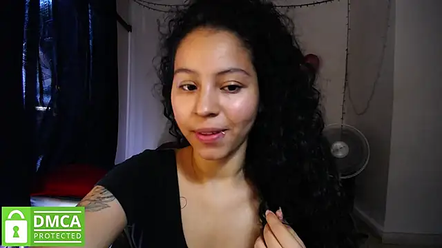 Snapshot of Mr_MrsCurie chatting on December 2024 09:11:01 PM Mr MrsCurie online show from December 2024 09:11:01 PM