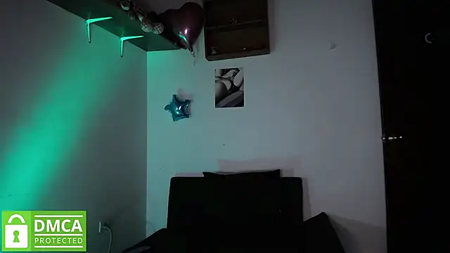 Snapshot of Mr_MrsCurie chatting on January 2025 11:35:02 PM Mr MrsCurie online show from January 2025 11:35:02 PM