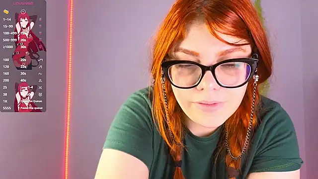 Snapshot of lucie_nicolls chatting on February 2025 11:09:01 PM lucie nicolls online show from February 2025 11:09:01 PM