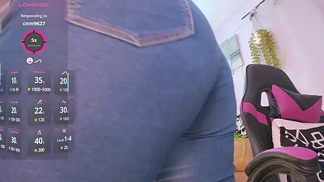 Snapshot of lucie_nicolls chatting on September 2025 03:17:02 AM lucie nicolls online show from September 2025 03:17:02 AM