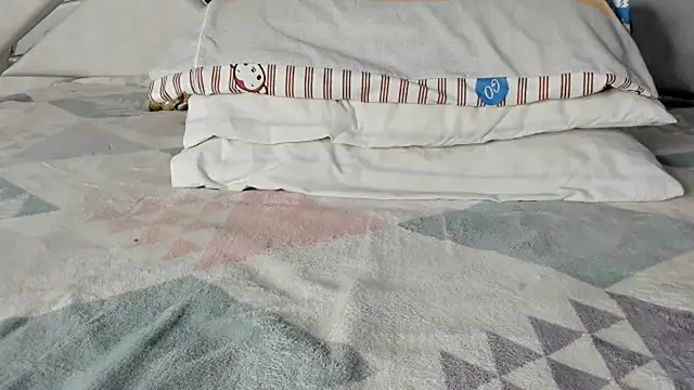 Snapshot of maybelline69 chatting on March 2025 09:16:01 PM maybelline69 online show from March 2025 09:16:01 PM