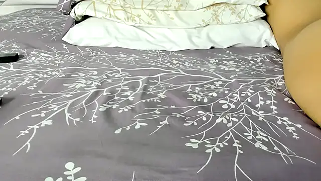 Snapshot of maybelline69 chatting on September 2025 10:02:01 PM maybelline69 online show from September 2025 10:02:01 PM