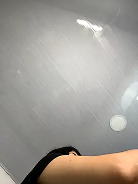 Snapshot of maybelline69 chatting on October 2025 02:31:02 AM maybelline69 online show from October 2025 02:31:02 AM