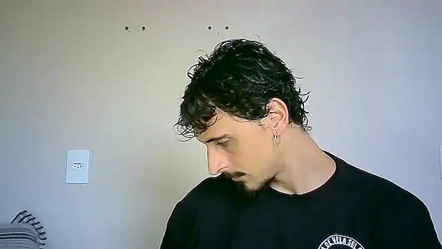 milkoffe online show from December 2024 07:43:01 PM