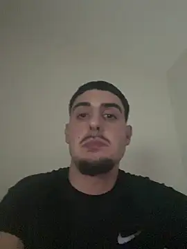 Snapshot of Vale_187 chatting on December 2025 03:19:01 PM Vale 187 online show from December 2025 03:19:01 PM