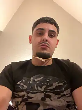 Snapshot of Vale_187 chatting on January 2026 10:47:01 PM Vale 187 online show from January 2026 10:47:01 PM