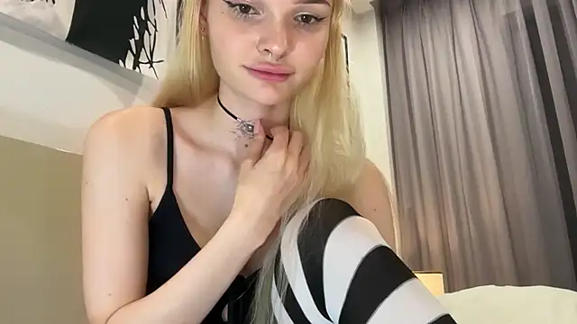 Snapshot of alpraz0lam chatting on December 2024 05:20:02 PM alpraz0lam online show from December 2024 05:20:02 PM