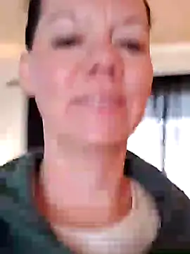 SidneyRaee online show from December 2024 05:44:02 PM