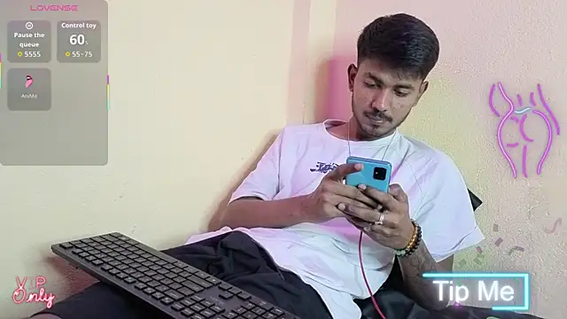 just fucks online show from February 2026 07:31:01 PM