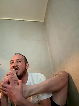 Snapshot of Denislamalice34 chatting on November 2025 03:46:01 PM Denislamalice34 online show from November 2025 03:46:01 PM