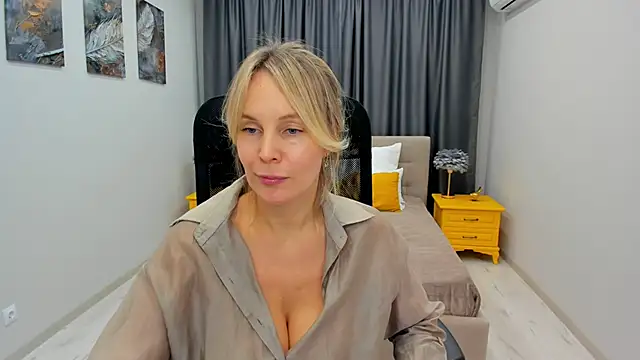 Snapshot of Sinty_Devis chatting on February 2025 05:51:02 PM Sinty Devis online show from February 2025 05:51:02 PM