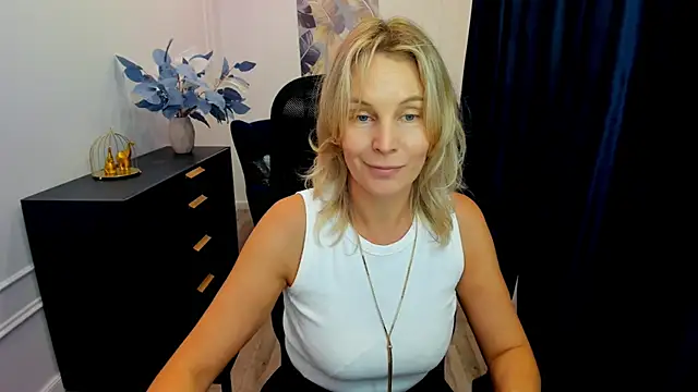 Snapshot of Sinty_Devis chatting on September 2025 11:45:02 AM Sinty Devis online show from September 2025 11:45:02 AM