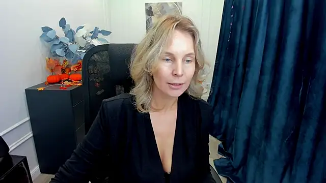 Snapshot of Sinty_Devis chatting on October 2025 11:44:02 AM Sinty Devis online show from October 2025 11:44:02 AM