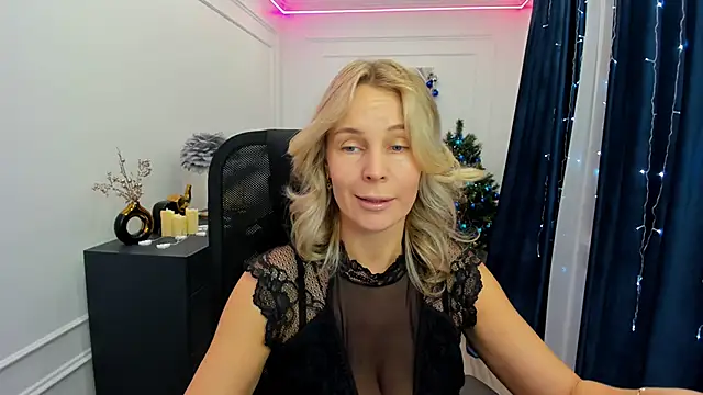 Sinty Devis online show from December 2025 11:38:02 AM