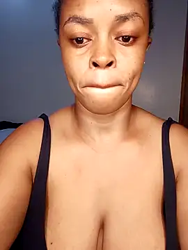 Snapshot of boobsnipplian chatting on January 2025 04:08:01 AM boobsnipplian online show from January 2025 04:08:01 AM