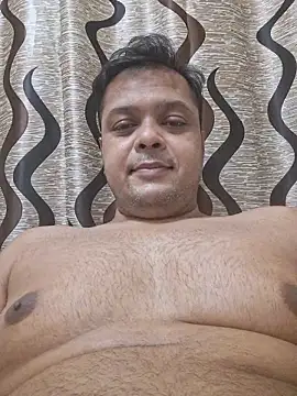 dirtybearr online show from January 2026 01:35:02 PM