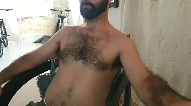 Snapshot of robsonbr chatting on March 2025 08:00:01 PM robsonbr online show from March 2025 08:00:01 PM