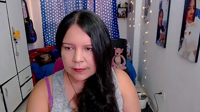 claryssa  online show from November 2025 08:31:01 PM