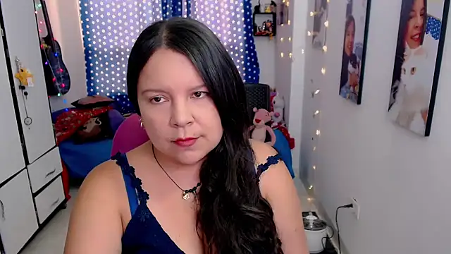 claryssa  online show from November 2025 06:51:02 PM