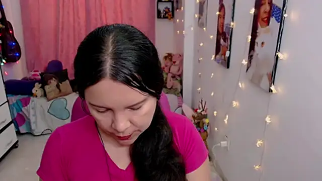 Snapshot of claryssa_ chatting on June 2026 08:02:02 PM claryssa online show from June 2026 08:02:02 PM