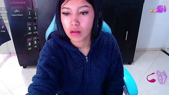 emily rosse04 online show from June 2026 01:46:01 PM