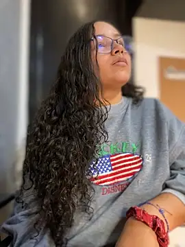 CurlyGirl 1 online show from December 2024 07:57:01 PM