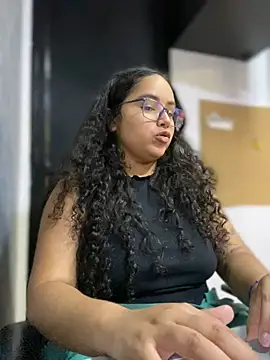 CurlyGirl 1 online show from December 2024 11:05:02 PM