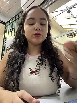 CurlyGirl 1 online show from January 2025 12:04:02 PM