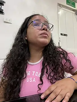 CurlyGirl 1 online show from February 2025 06:44:02 PM