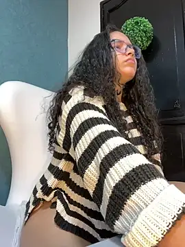 CurlyGirl 1 online show from February 2025 11:33:01 AM