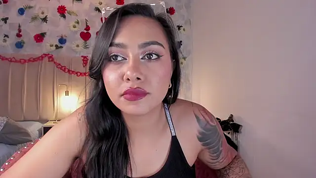 Snapshot of samara_smithh chatting on February 2025 04:58:02 PM samara smithh online show from February 2025 04:58:02 PM