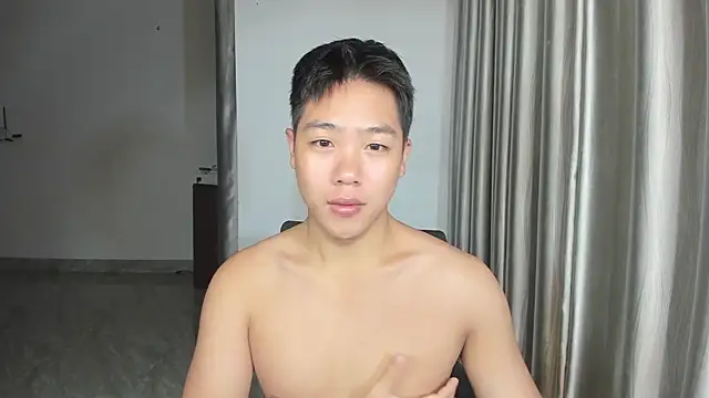 Snapshot of Oliver_Nl chatting on January 2025 03:34:02 AM Oliver Nl online show from January 2025 03:34:02 AM