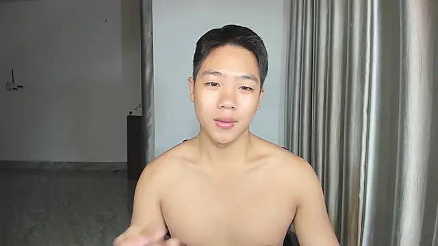 Snapshot of Oliver_Nl chatting on January 2025 03:33:01 AM Oliver Nl online show from January 2025 03:33:01 AM